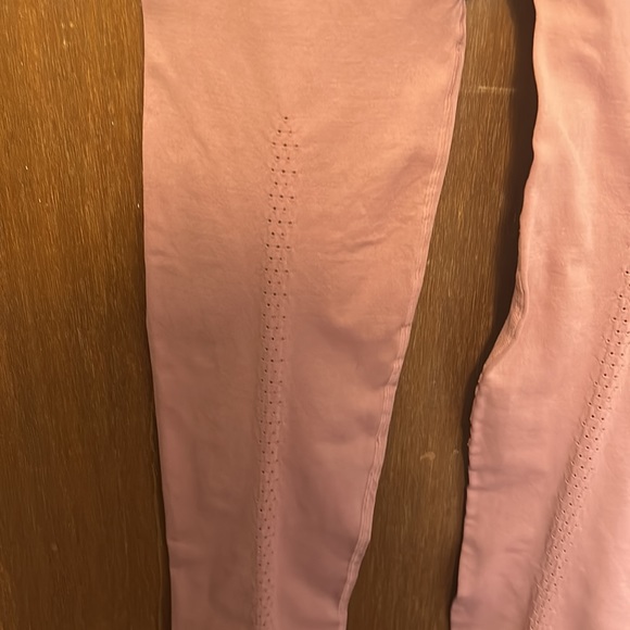 NWOT Free People Good Karma Leggings - Picture 9 of 10